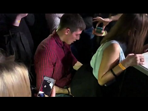❤️ sex tūturu i roto i te nightclub Russian. 18-tau-tawhito Russian kotiro i roto i te nono me te tara fucked i roto i te nightclub ️ Porno fb i a matou ❤